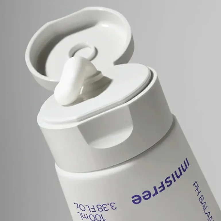 Blueberry Rebalancing 5.5 Cleanser