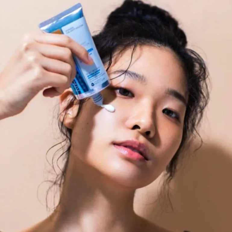Day-Light Protection Airy Sunscreen SPF50
