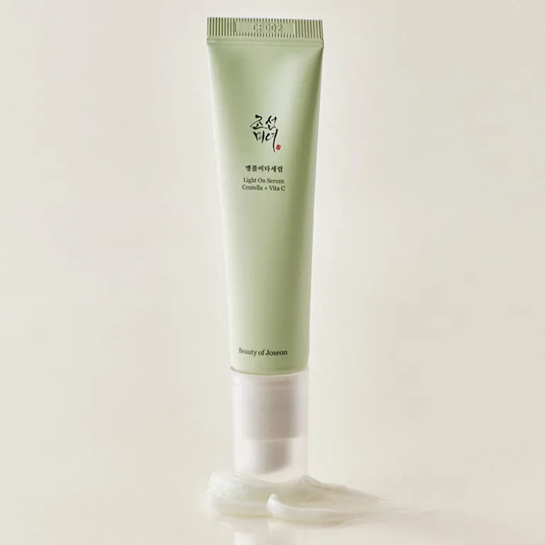 Light On Serum Centella + Vita C
