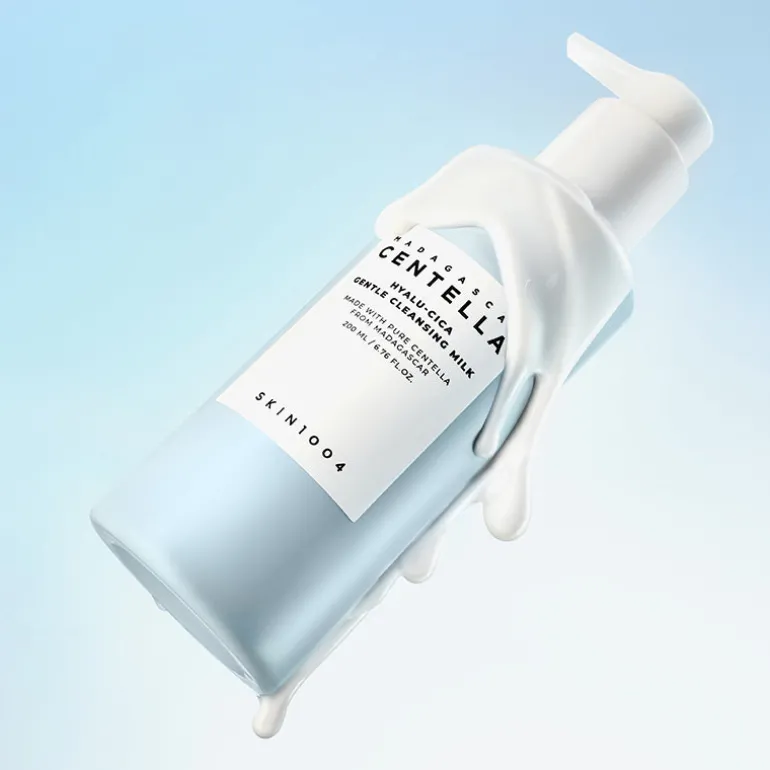Madagascar Centella Hyalu-Cica Gentle Cleansing Milk