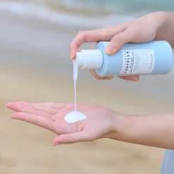 Madagascar Centella Hyalu-Cica Gentle Cleansing Milk
