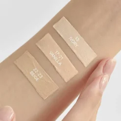 Penta Berry Panthenol Repair Glow Foundation Cushion