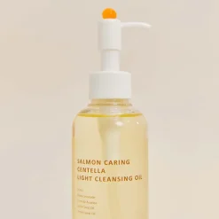 Salmon Caring Centella Light Cleansing Oil